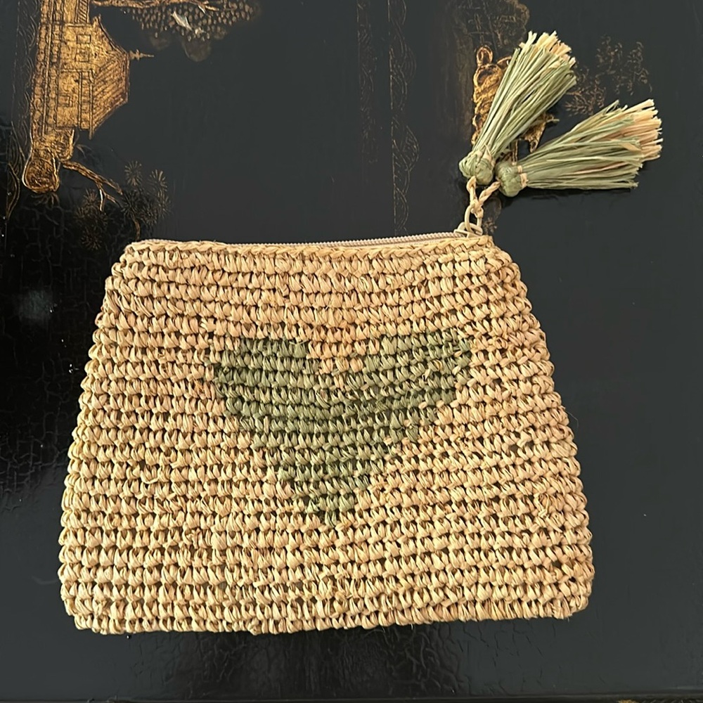 Aerin Small Heart Raffia Zip-Pouch